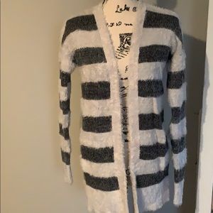 Soft cardigan made of eyelash material